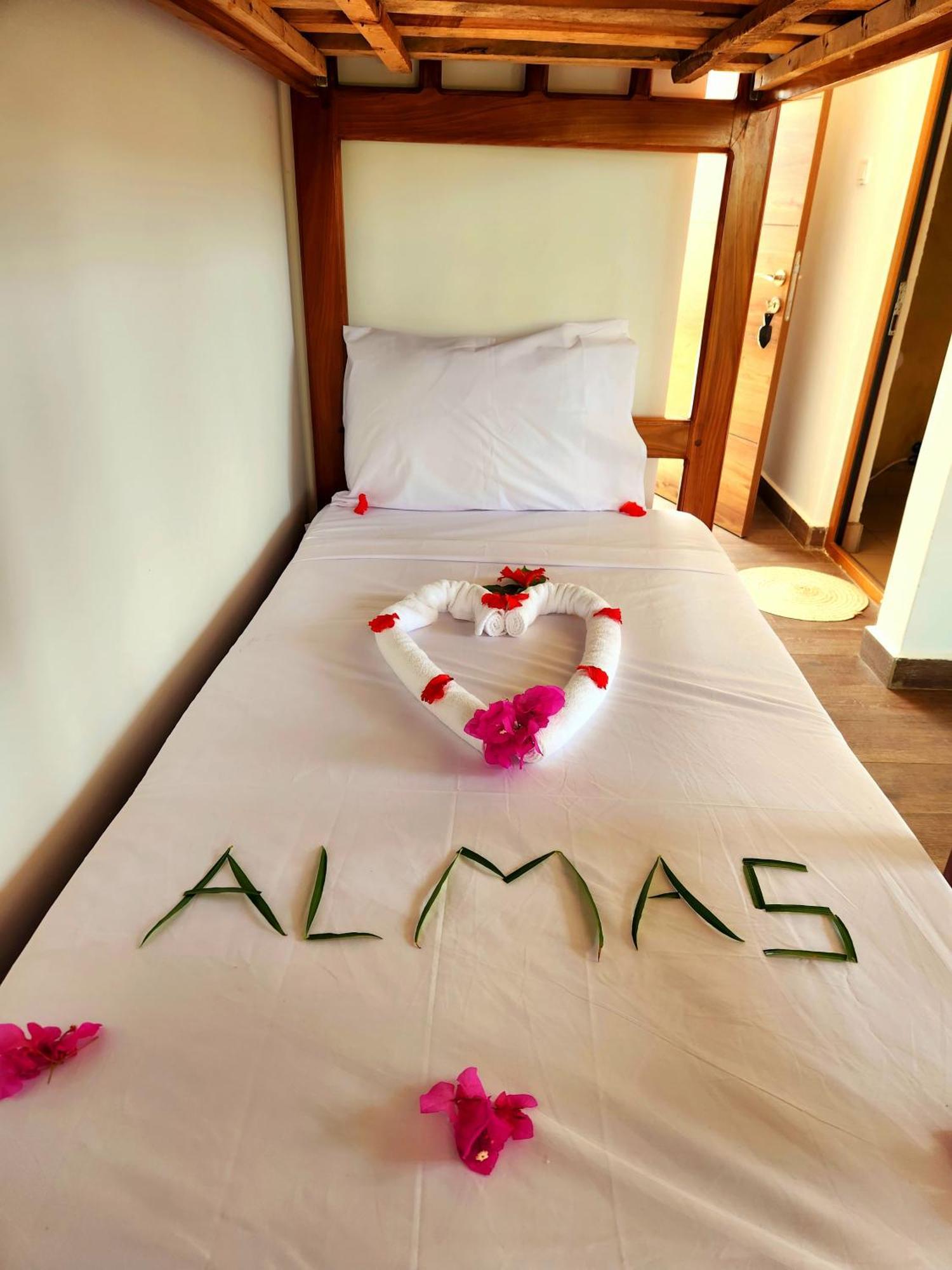 Almas Beach Boutique Hotel Makunduchi Exterior foto